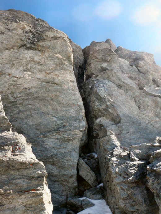 Arete du Soleil (37).jpg - Le passage de la chemine en 4c